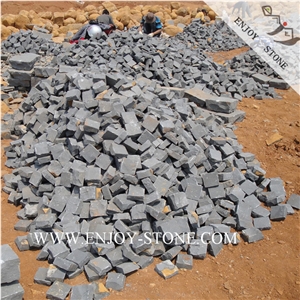 Natural Split Gray Basalto Driveway Paving Stone