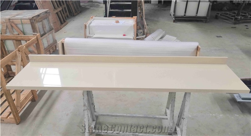 Beige Quartz Kitchen Countertop for Multi-Family
