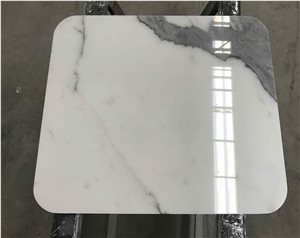 China Customized Square Calacatta Quartz Table Top