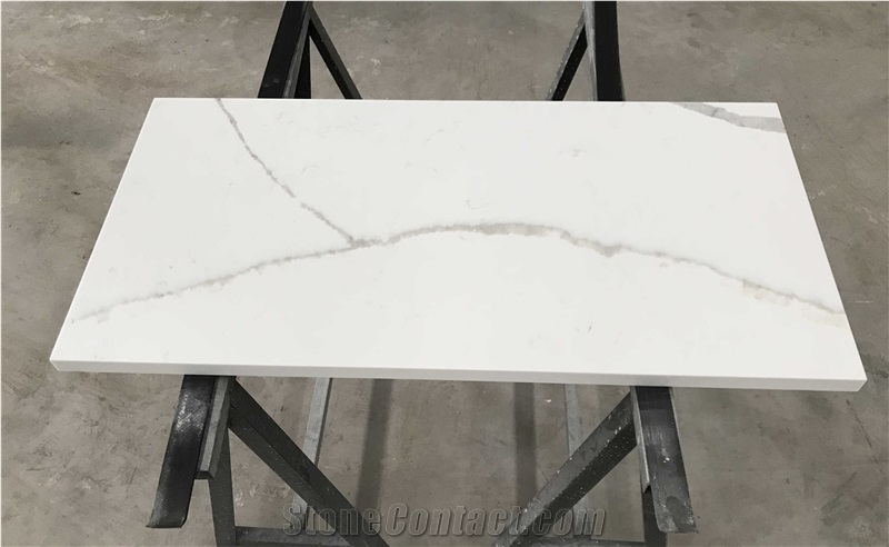 China Xtone Aria White Quartz Kitchen Countertops