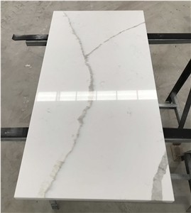 China Xtone Aria White Quartz Kitchen Countertops