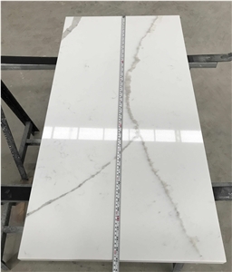 China Xtone Aria White Quartz Kitchen Countertops