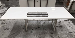 Pure White Quartz Kitchen Countertop for Apartment