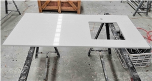 Venetia Cream White Quartz Kitchen Countertop