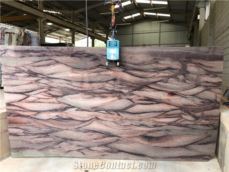 Quartzite Red Colinas Slabs