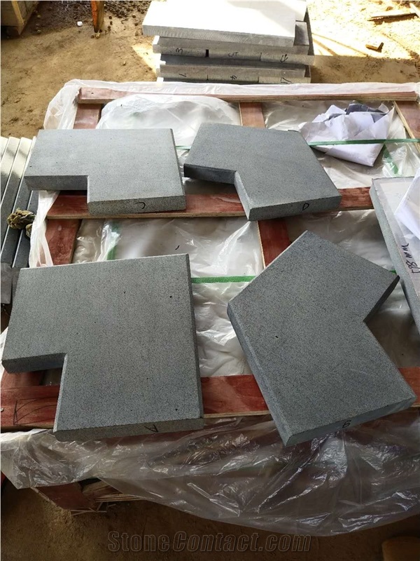 Black Basalt Rubbed Surface Pool Coping