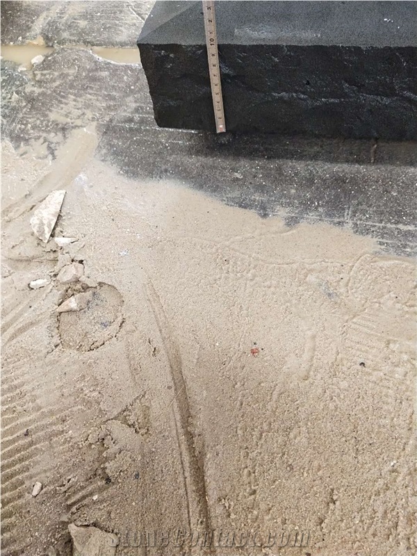 Bluestone Hand Cut+Honed Wall Cap