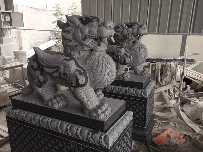Black Stone Pi Xiu Garden Outdoor Granite Statue