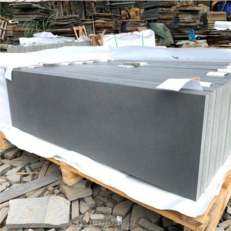 Natural Light Grey Andesite Basalt Floor Tile