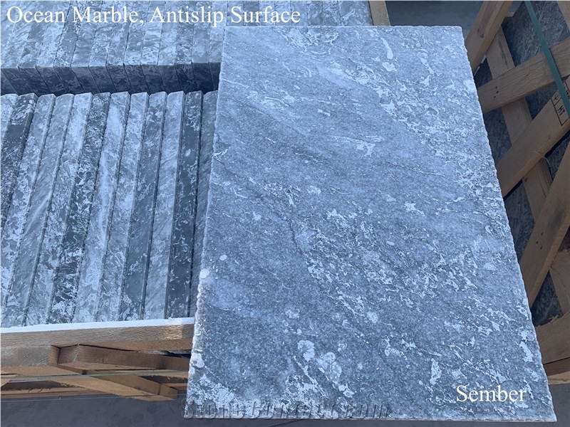 Ocean Wavy Tiles