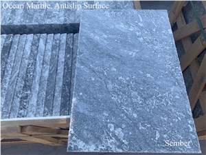 Ocean Wavy Tiles
