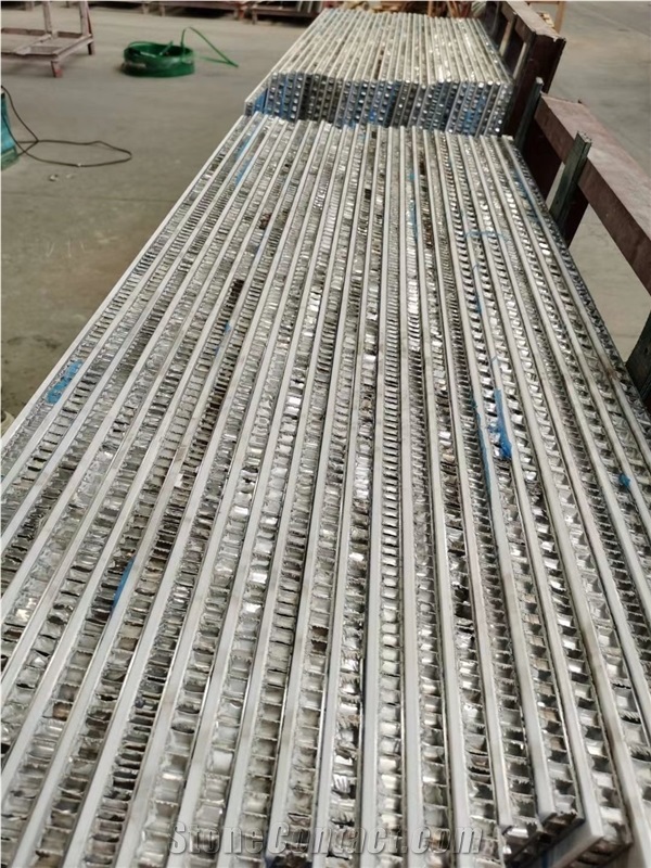 Calacatta Marble Composite with Aluminum Panel