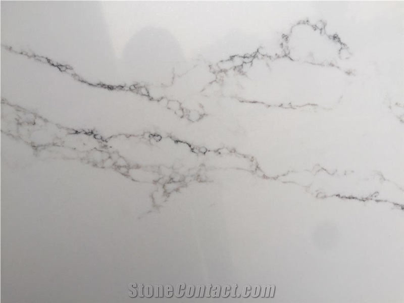 Carrara/ Calacatta Quartz Slabs