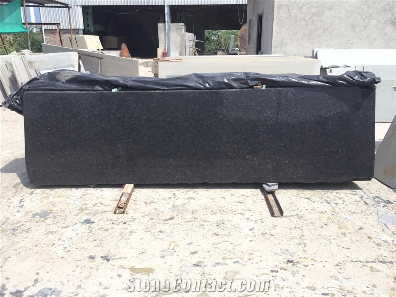 R Black Granite Slabs & Tiles