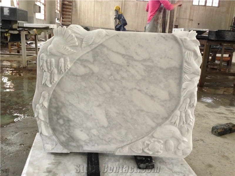 Calacatta Carrara Marble Pigeon Handcarved Tombstone