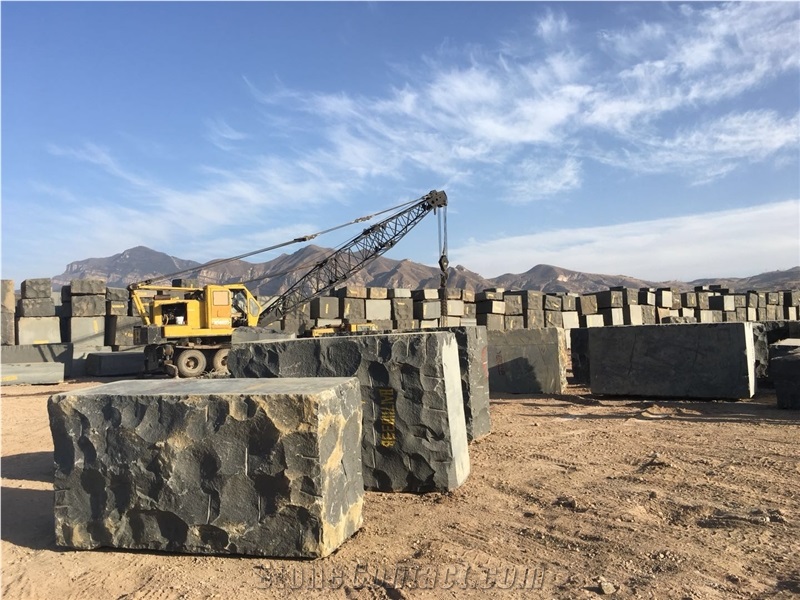 China Pure Black Granite Big Blocks for Project