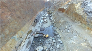 Shanxi Black Granite Quarry Blocks in Stock