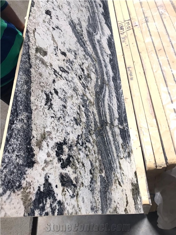Alaska Gold, Alaska Red Granite Slabs