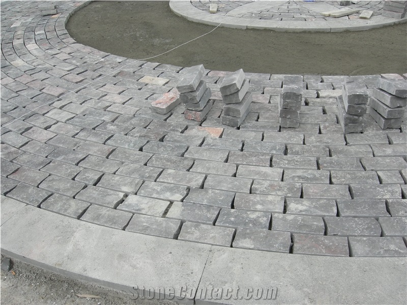 Dark Spanish Limestone Cobblestone, Pavers