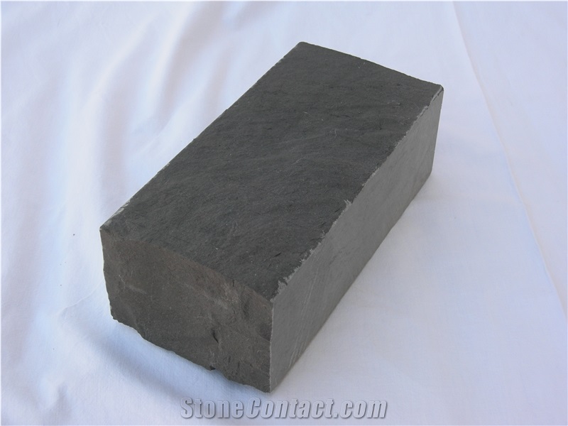 Dark Spanish Limestone Cobblestone, Pavers