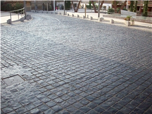 Dark Spanish Limestone Cobblestone, Pavers