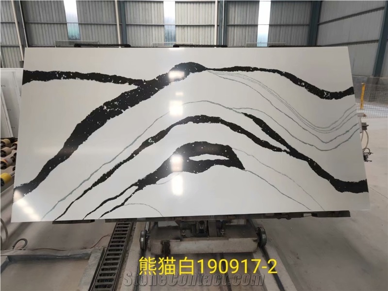 Engineered Panda White Quartz Slab Tile for Bath