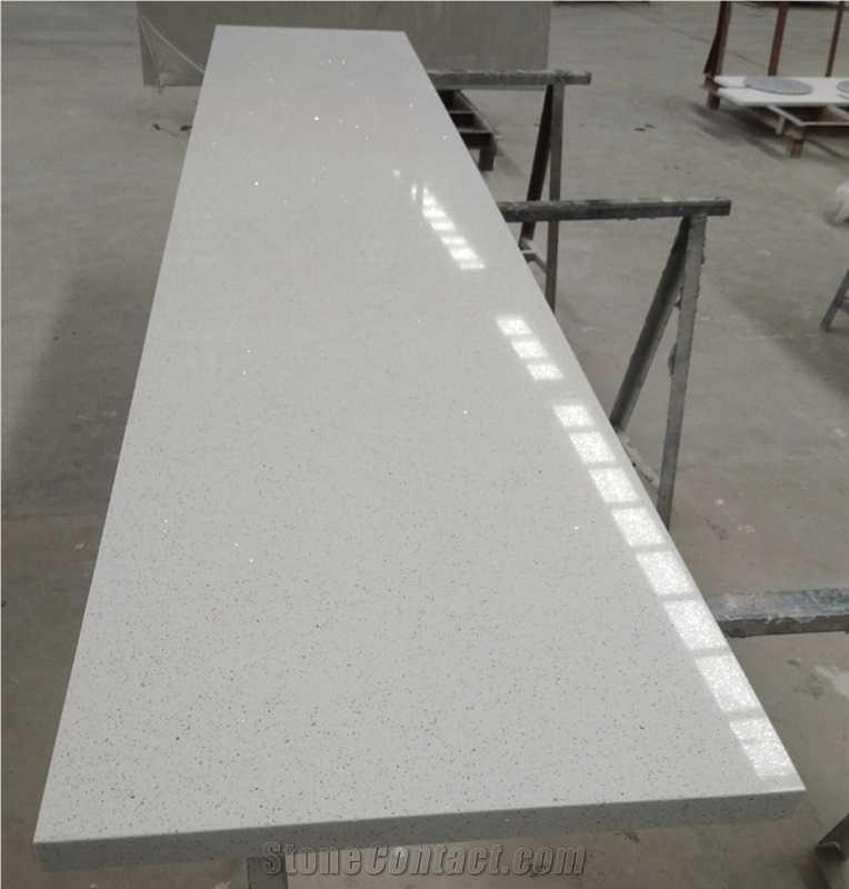 Sparkling White Quartz Countertop Kitchen Island