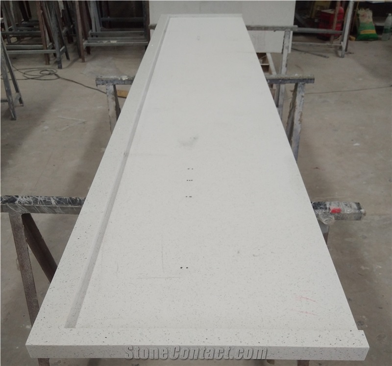 Sparkling White Quartz Countertop Kitchen Island