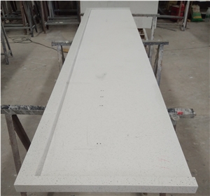 Sparkling White Quartz Countertop Kitchen Island