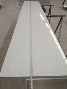 Sparkling White Quartz Countertop Kitchen Island