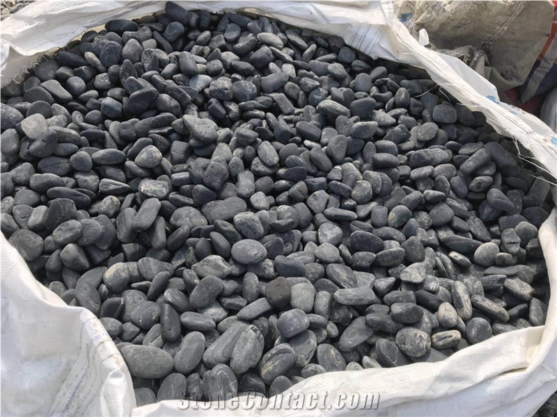 Black Polished Pebble Stones Walkway