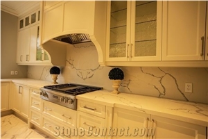 Hot Sale Calacatta White Quartz Slabs