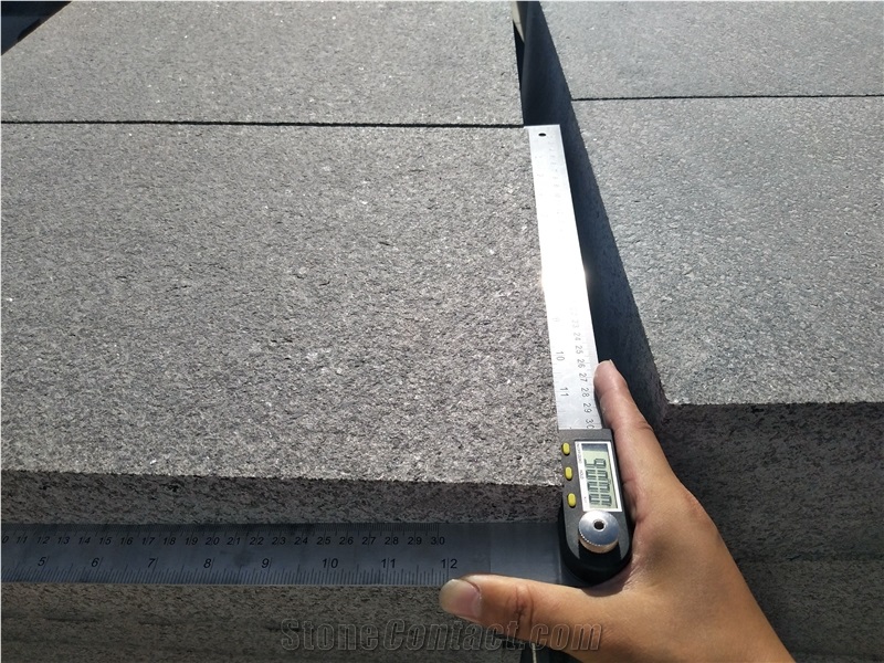China Hebei Black Surface Flamed Paving Stone