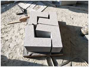 G623 Chinese Grey Granite Bush Hammered Curbstone