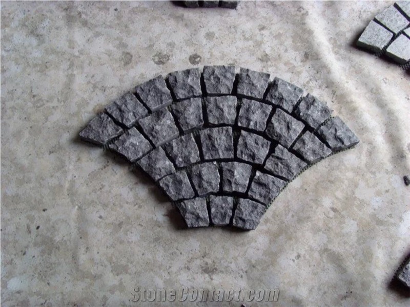 Paving Stone & Natural Split Granite Paver on Mesh