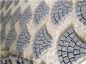 Paving Stone & Natural Split Granite Paver on Mesh
