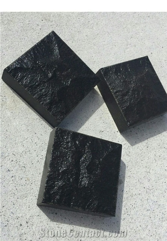Black Granite Cobbles Bush Hammer