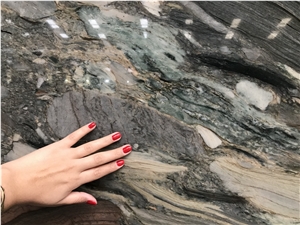 Fusion Quartzite Slabs