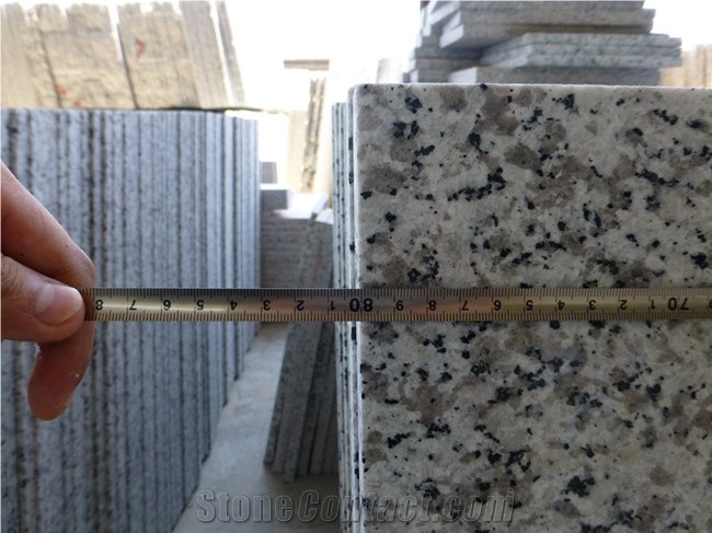 Chinese G439 White Granite Tiles and Slabs