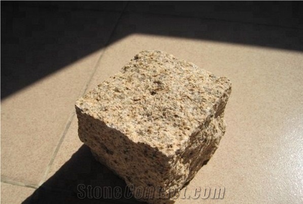G682 Misty Yellow Granite Cubes Paving Stone