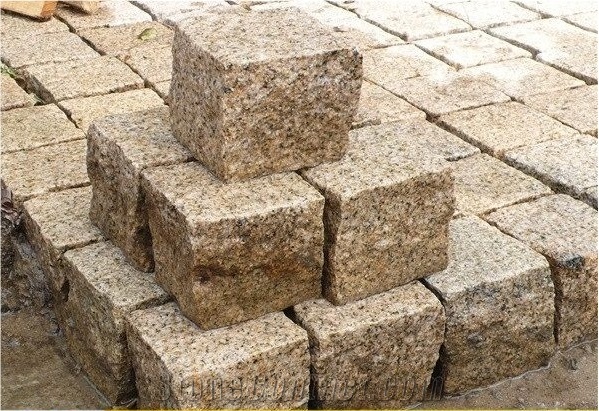 G682 Misty Yellow Granite Cubes Paving Stone