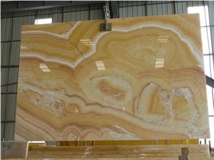 Honey Onyx Slab Back-Lit Onyx Countertop