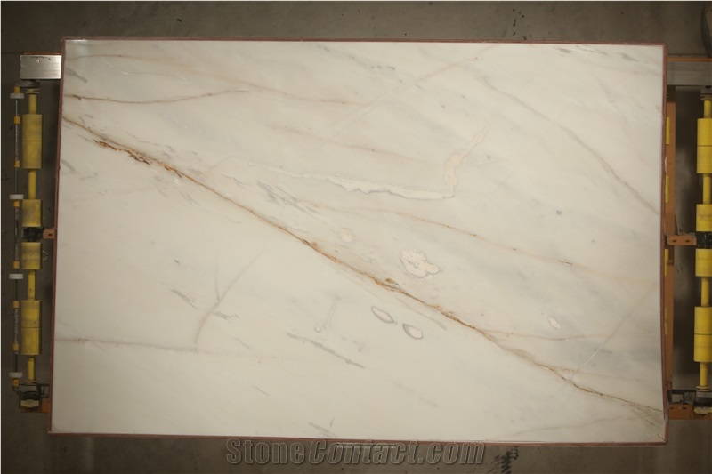 Blanco Mina Real Marble Slabs