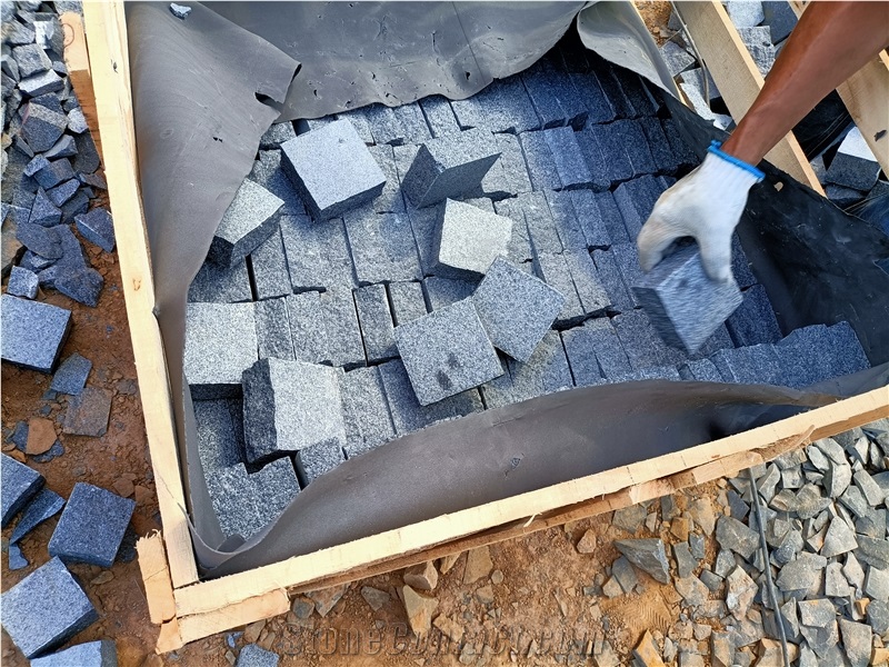 New Padang Dark Granite Cubes