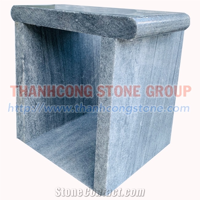 Cloudy Bluestone Pool Pavers, Pool Step