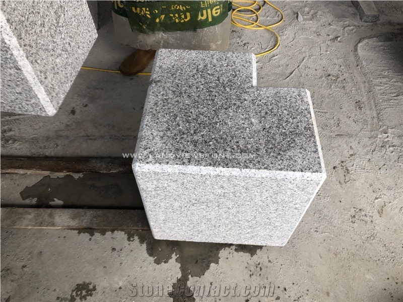 Grey and Black Granite Stone Car Packing Boallards