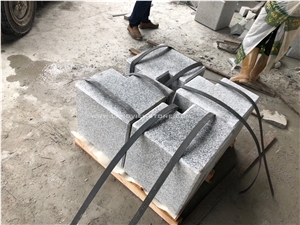 Grey and Black Granite Stone Car Packing Boallards