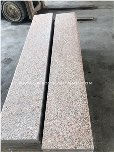 Rusty Yellow Granite Deck Stair for Garden Floor