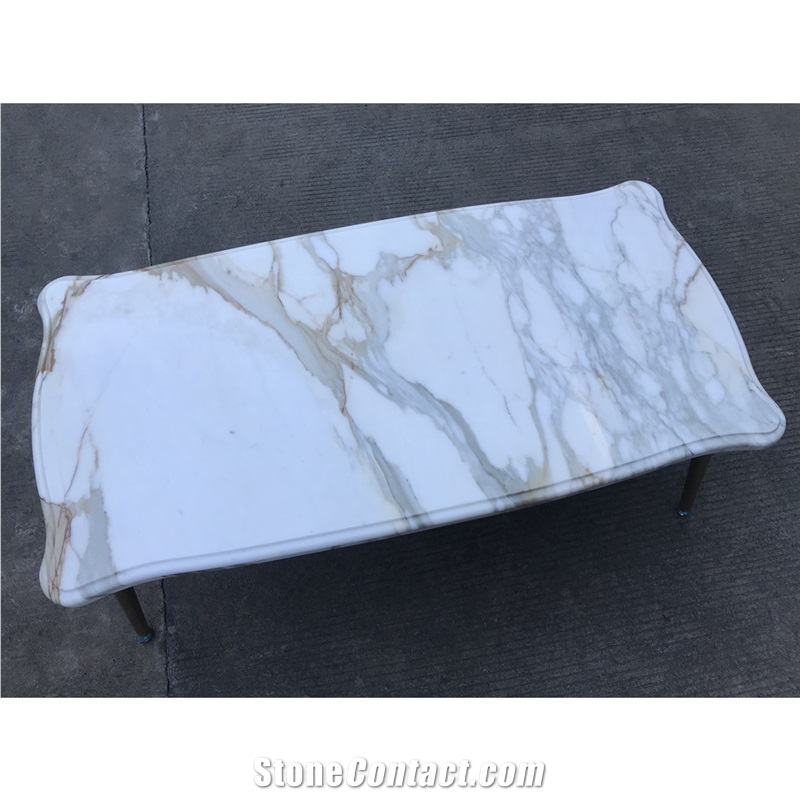 Calacatta Gold Table