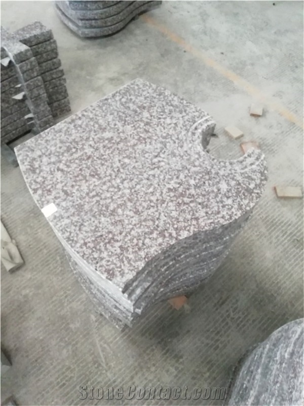 China Loyuan Red Granite Gravestones